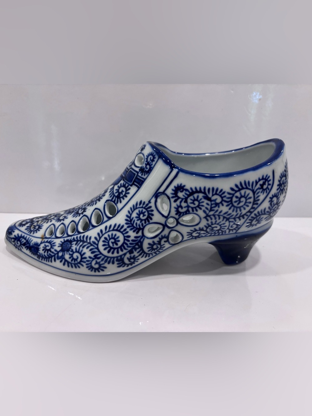 Vintage delft blue Dutch shoe planter ceramic clog vase holland style blue